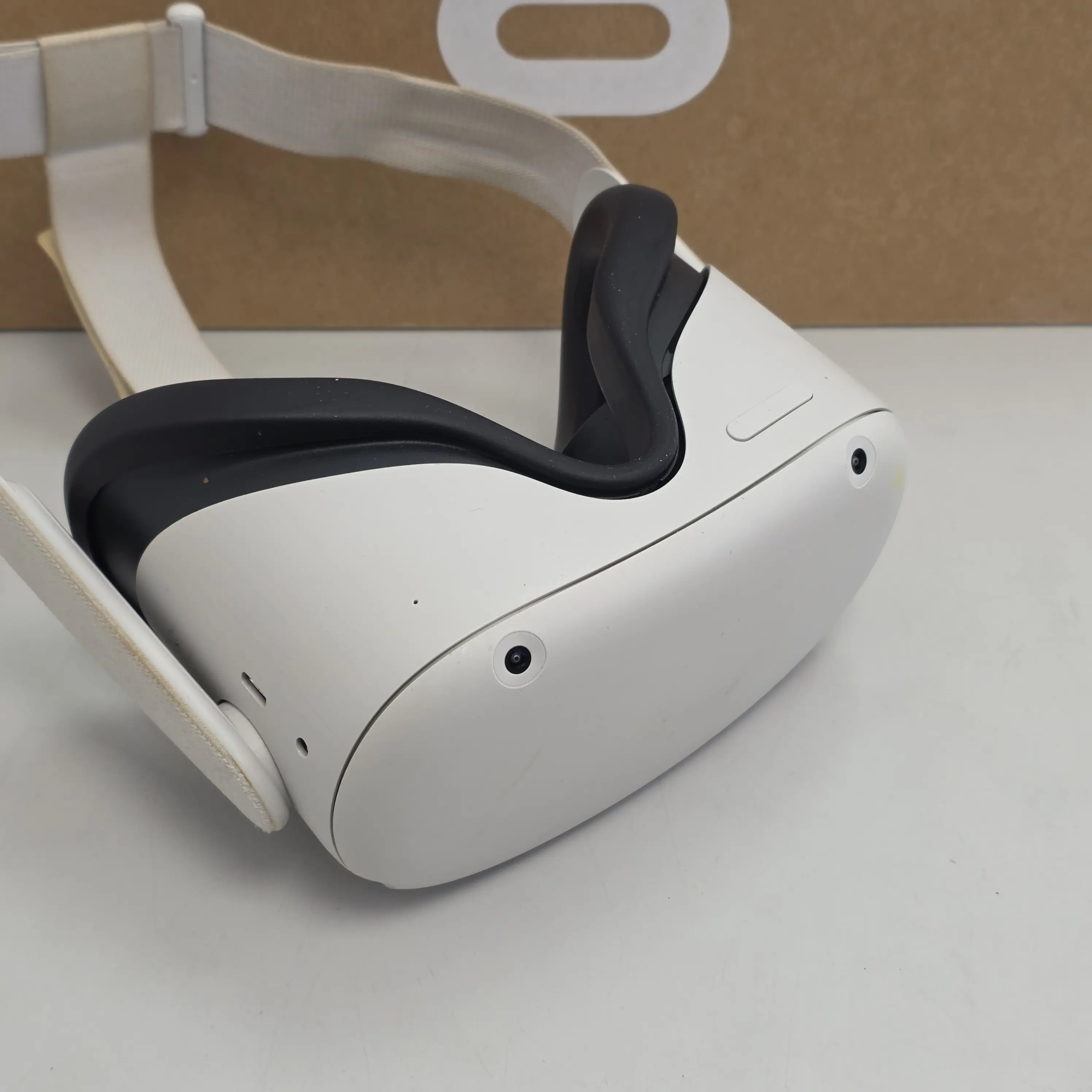 Meta Quest 2 VR Headset 64GB Works - Speaker Right Issue - Read